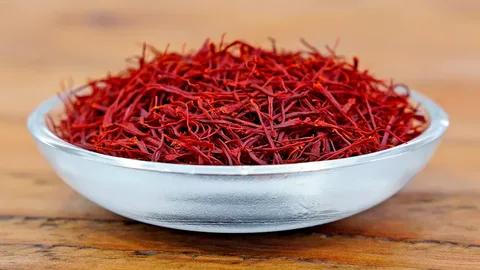 تصویر 4 از زعفران نگین سرخ با رنگ و عطر طبیعی